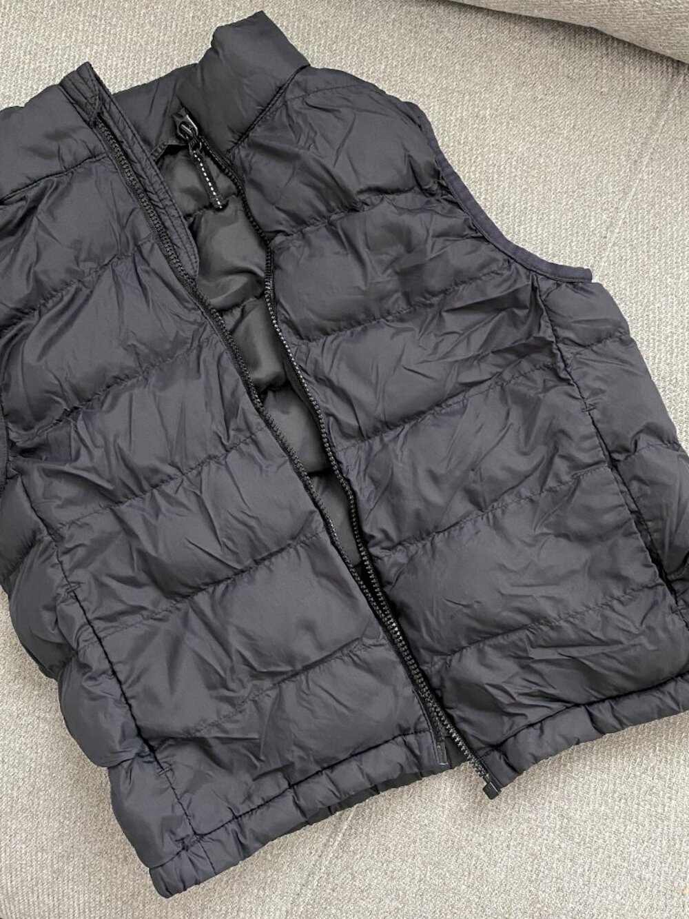 UNIQLO Puffer Vest 4T